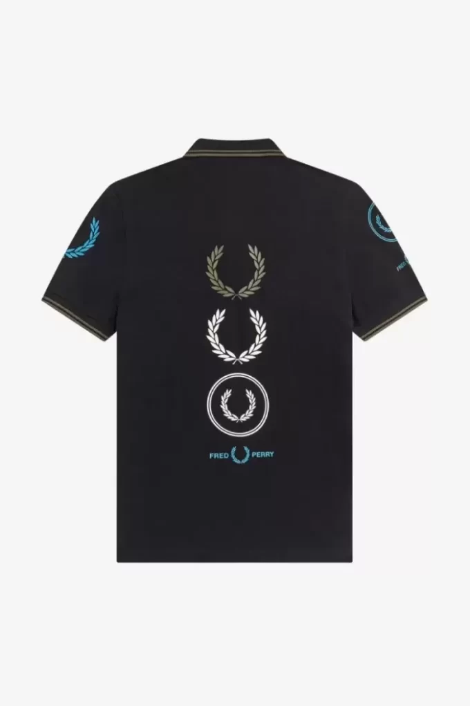 Tricou polo bărbătesc cu logo grafic Tricou polo bărbătesc cu logo grafic