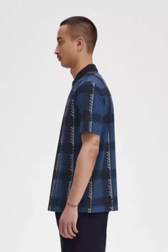 Tricou polo pentru bărbați cu guler fermoar și model tartan Glitch Tricou polo pentru bărbați cu guler fermoar și model tartan Glitch