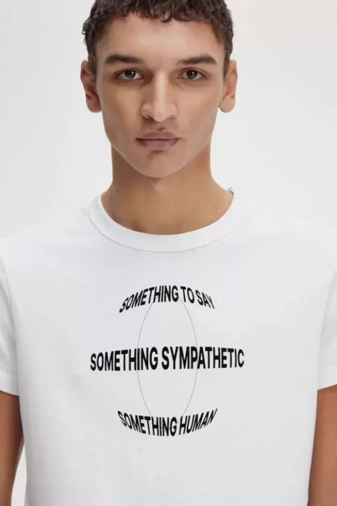 Tricou slim-fit pentru bărbați, cu imprimeu Tricou slim-fit pentru bărbați, cu imprimeu