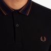 Tricouri polo cu dungi medaliate Tricouri polo cu dungi medaliate
